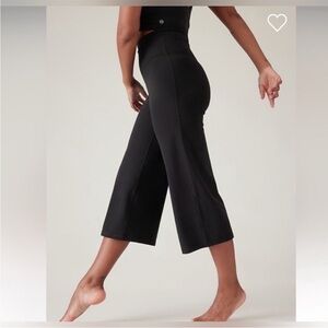 Athleta Elation Wide Leg Crop Pants XXS Black High Rise Flare‎ Leggings